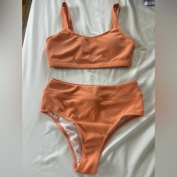 3 sets of Bikinis NWOT - Picture 2 of 3